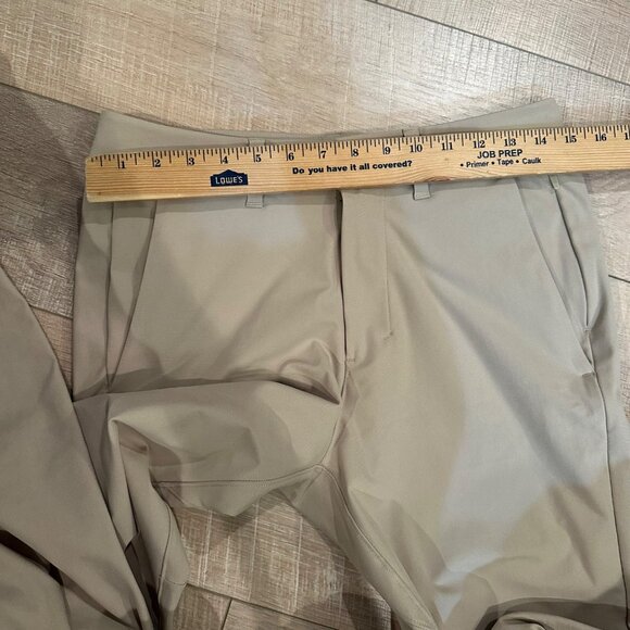 LULULEMON MENS KHAKI DRESS PANTS SIZE 29 - Picture 4 of 10